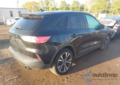 2021 Ford Escape Se z USA, uszkodzony, nr VIN 1FMCU0G63MUA49506